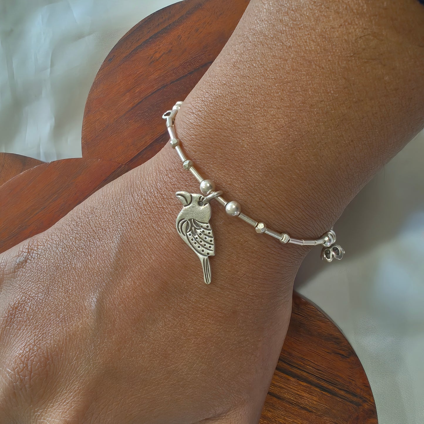 Exquisite Floral Loose Bracelet With Bird Charms