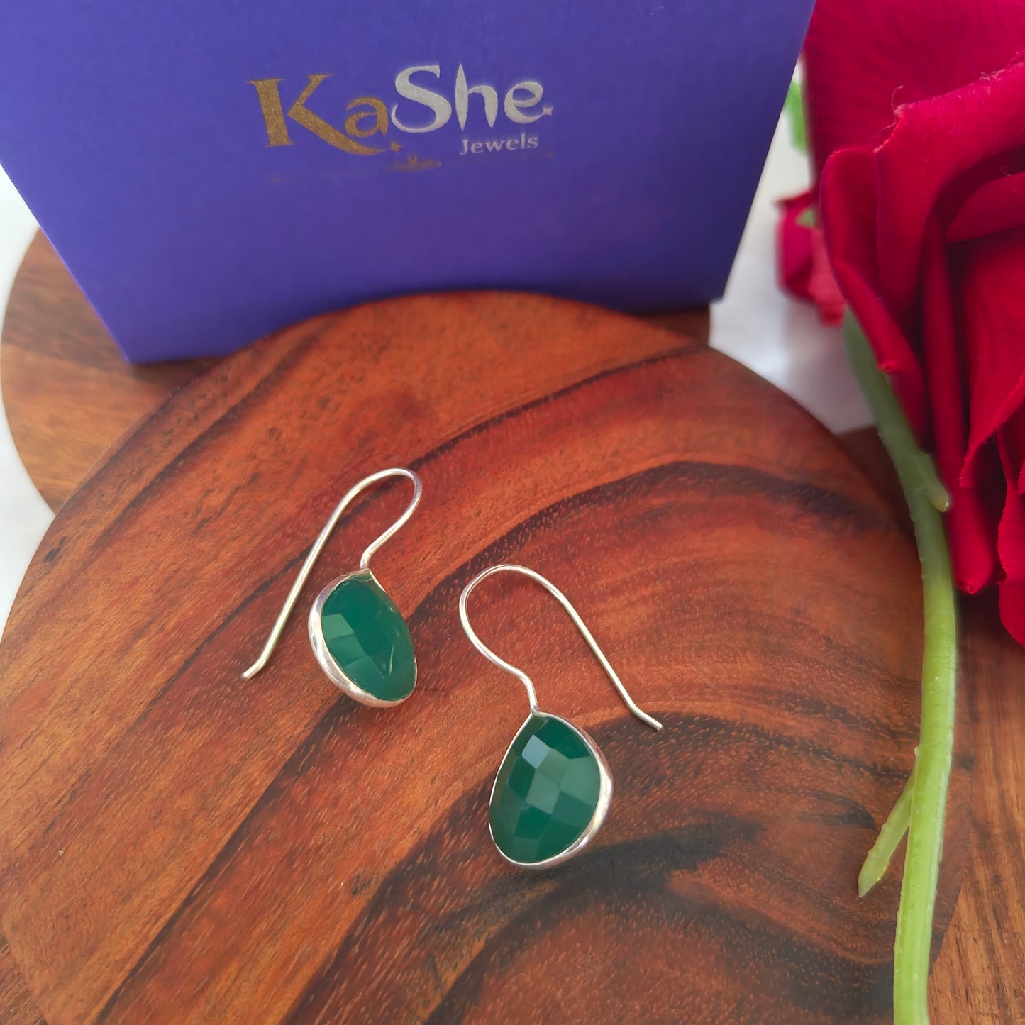 Elegant Pear Drop Green Faceted Stone Hook Earring