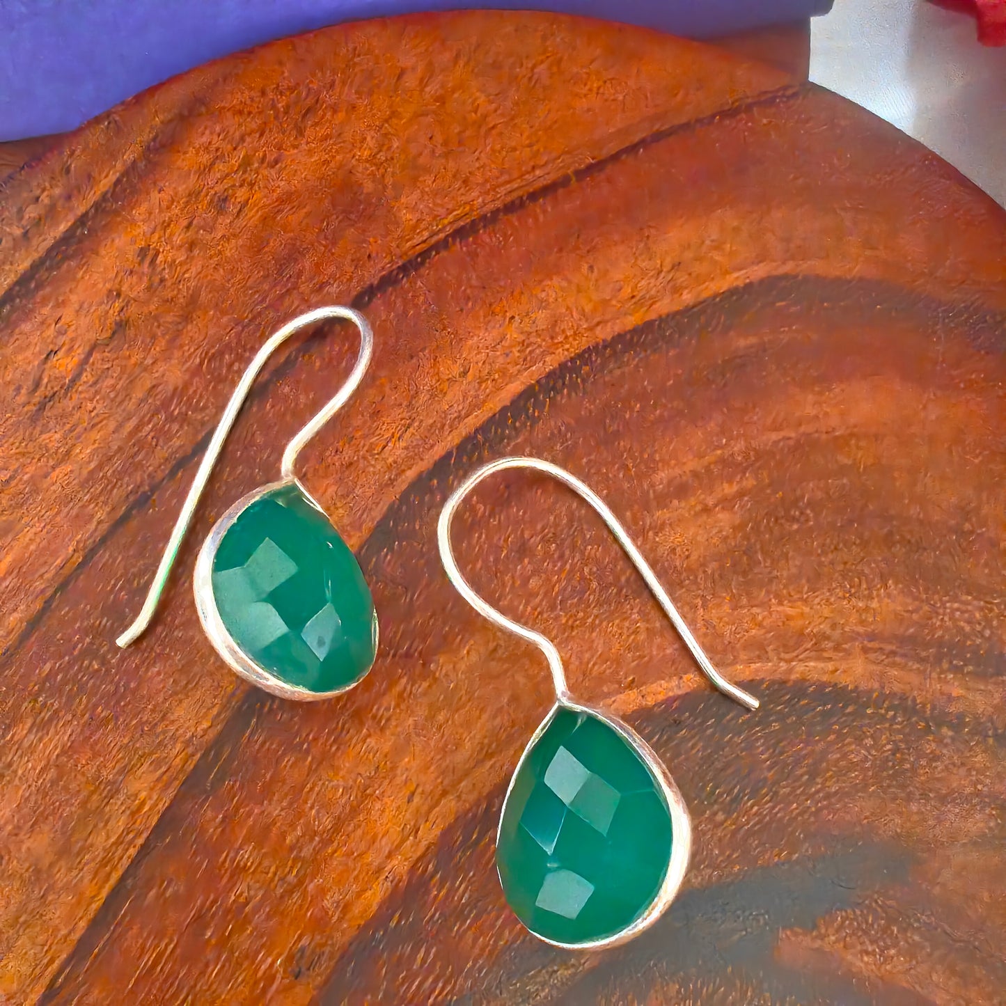 Elegant Pear Drop Green Faceted Stone Hook Earring