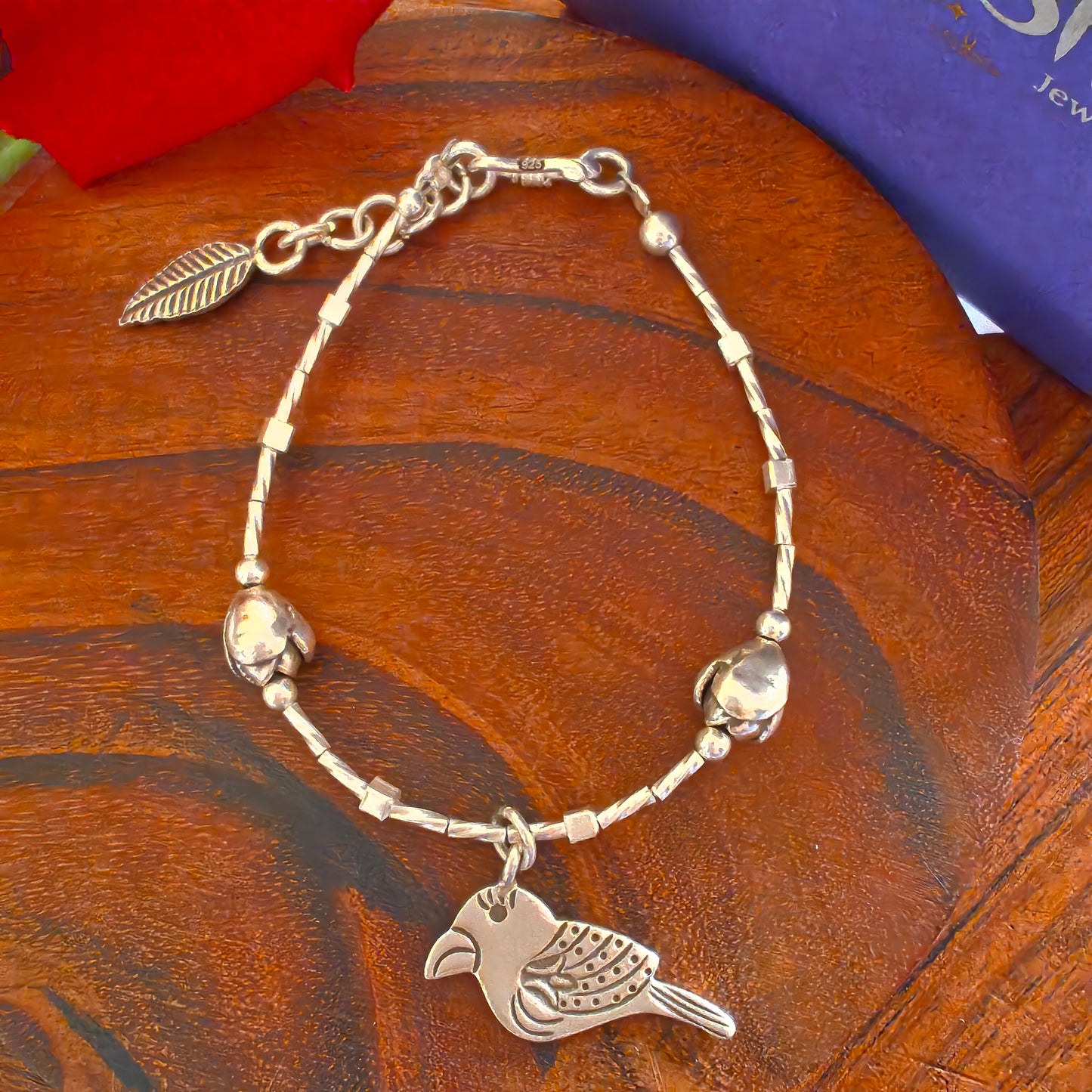 Exquisite Loose Bracelet With Bird And Leaf Charms