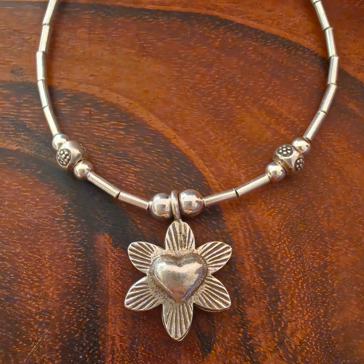 Exquisite Loose Bracelet With Heart Flower Charms