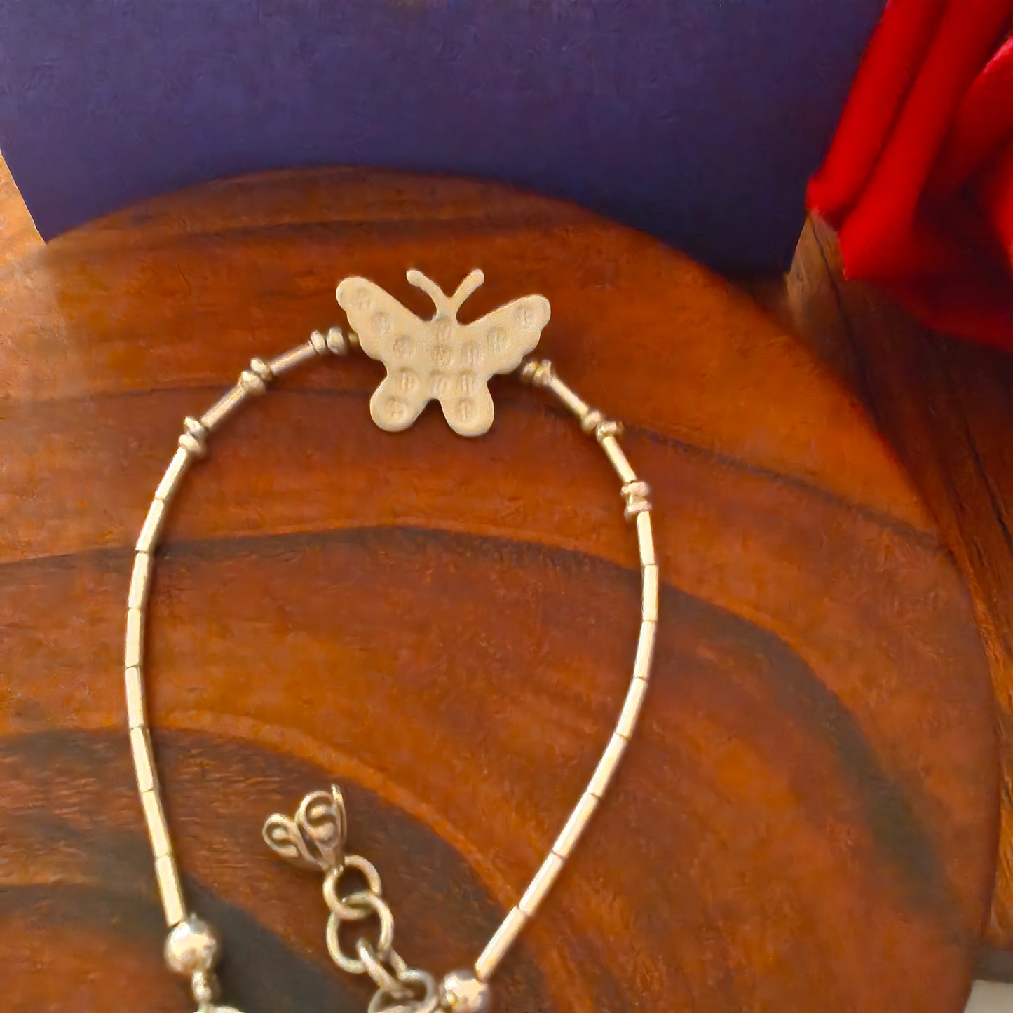 Exquisite Loose Bracelet With Butterfly Charms