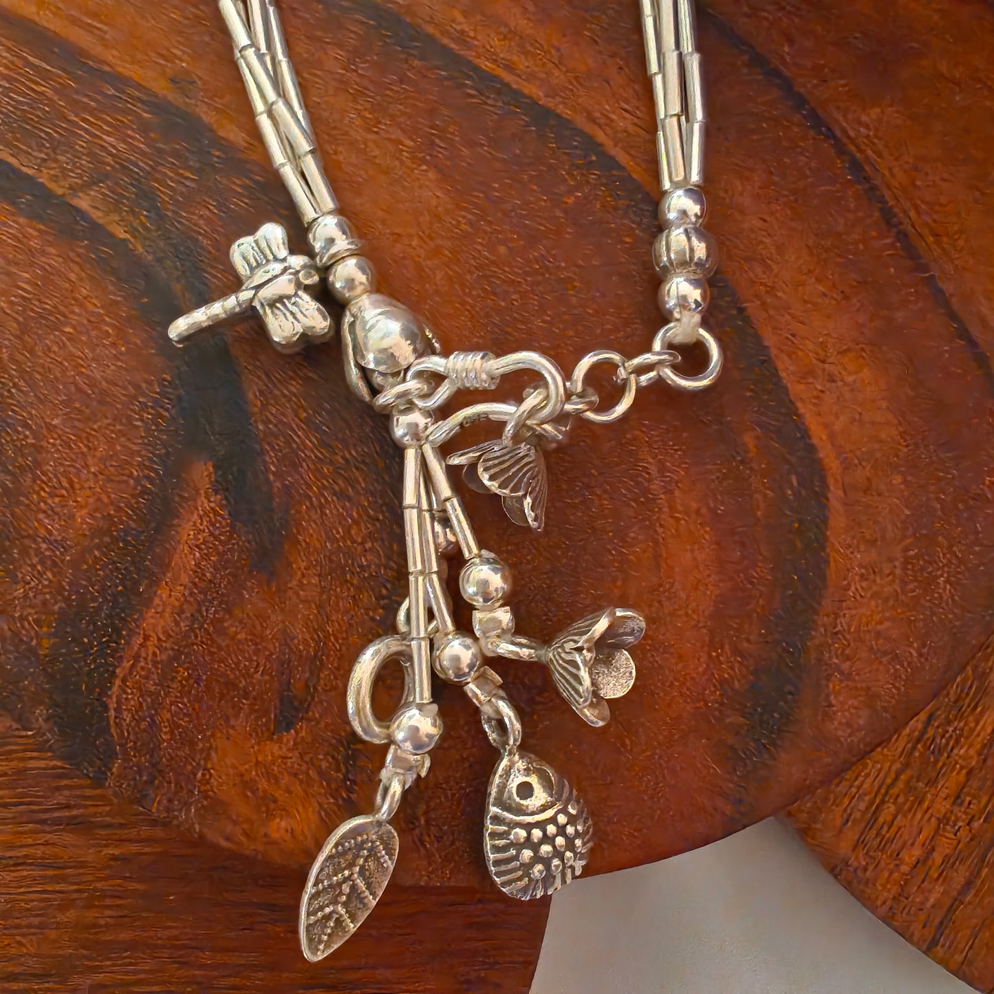 Exquisite Loose Bracelet With Dragonfly, Fish, Leaf & Flower Charms (Four-layered)