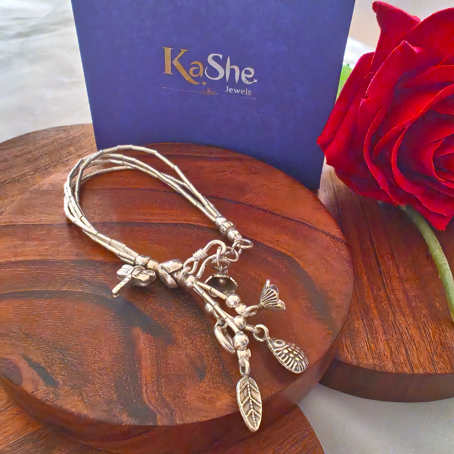 Exquisite Loose Bracelet With Dragonfly, Fish, Leaf & Flower Charms (Four-layered)