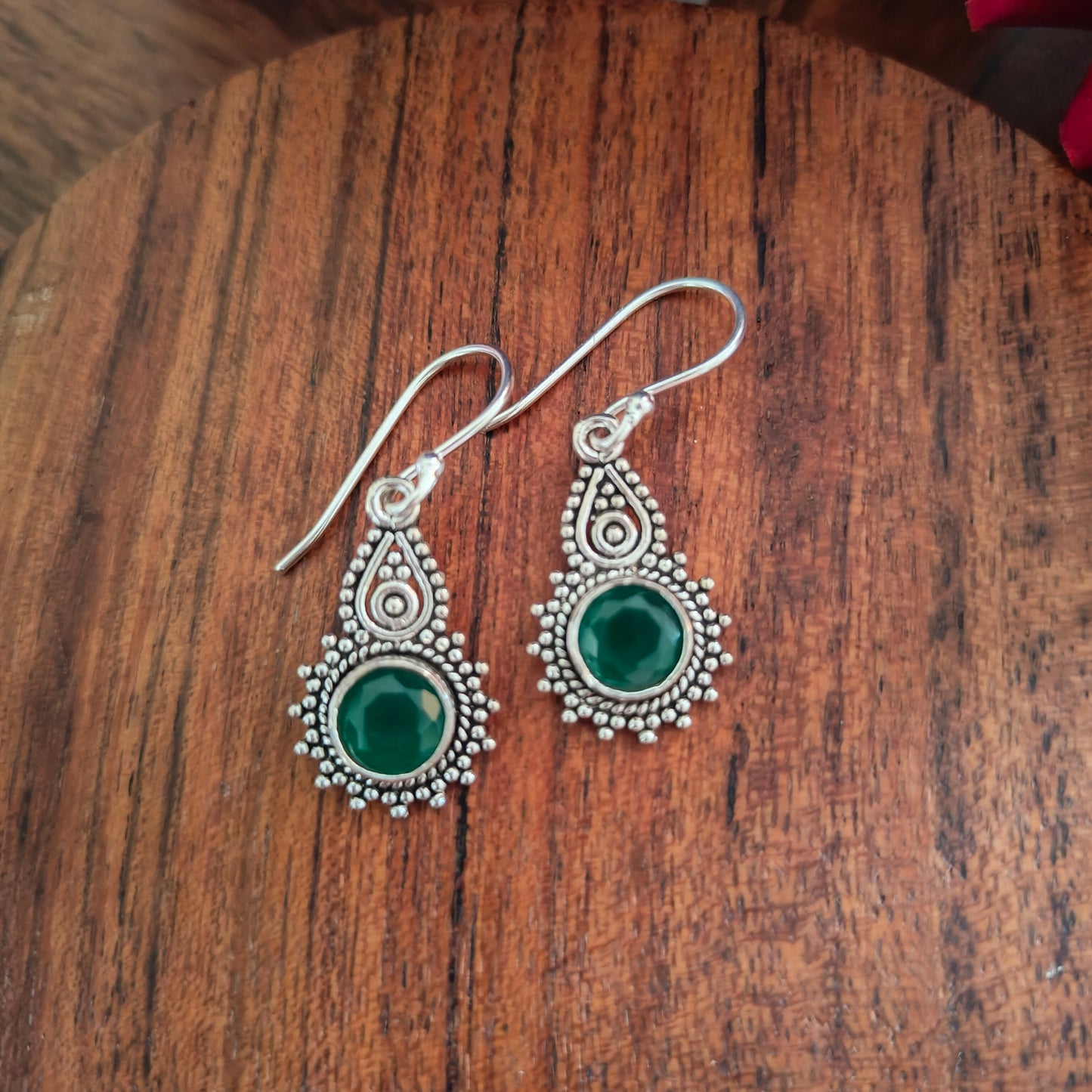 Dainty Silver Green Stone With Leaf Drop Rava Design Hooks