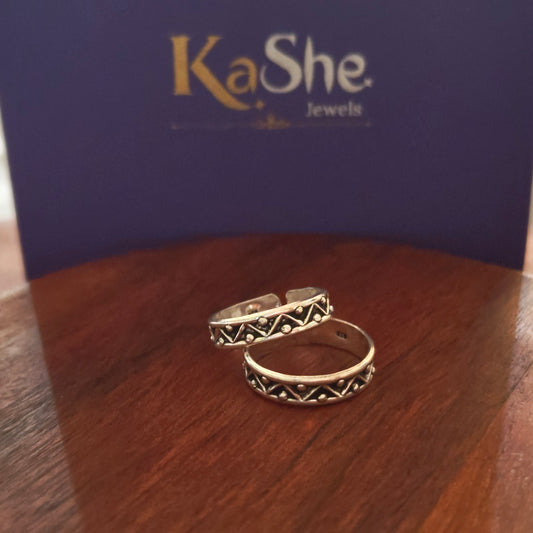 Everyday Dainty Indian Chevron Pattern Silver Toe Ring