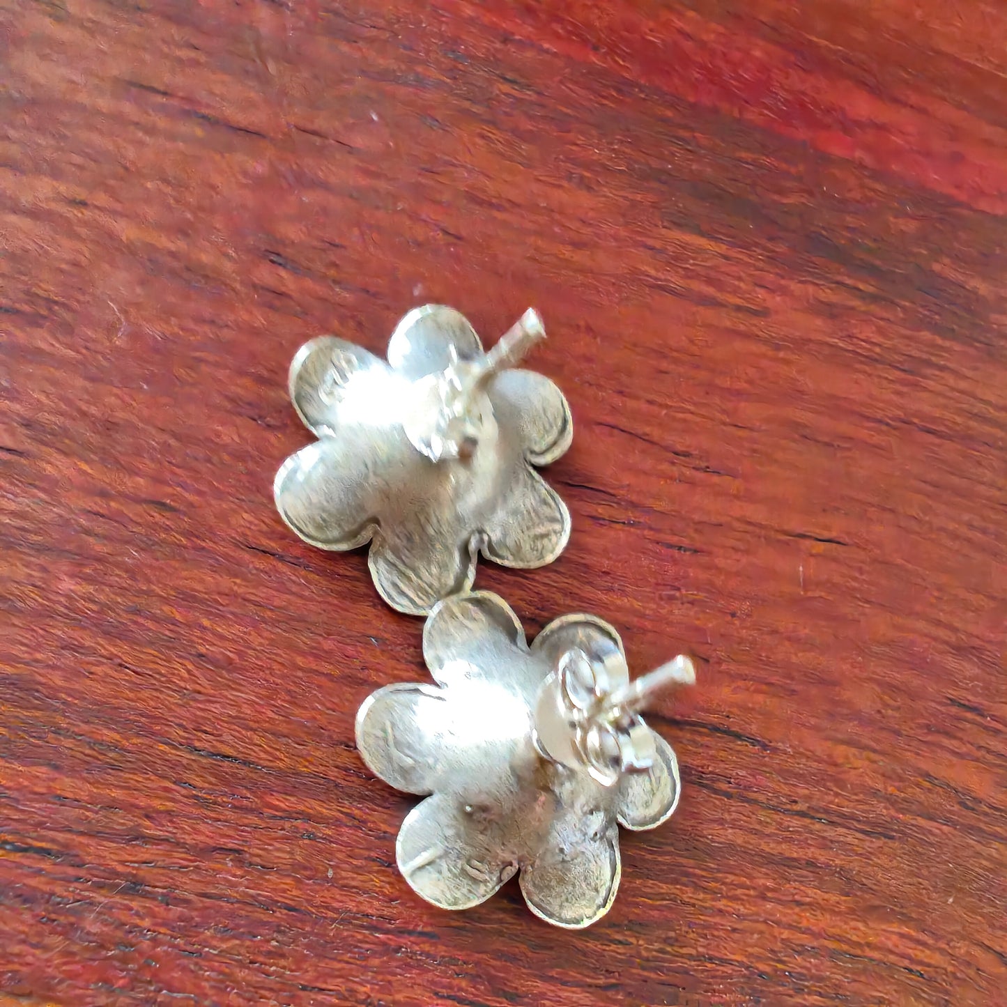 Floral 3D Dainty Textured Earring With Post Stud (ii)