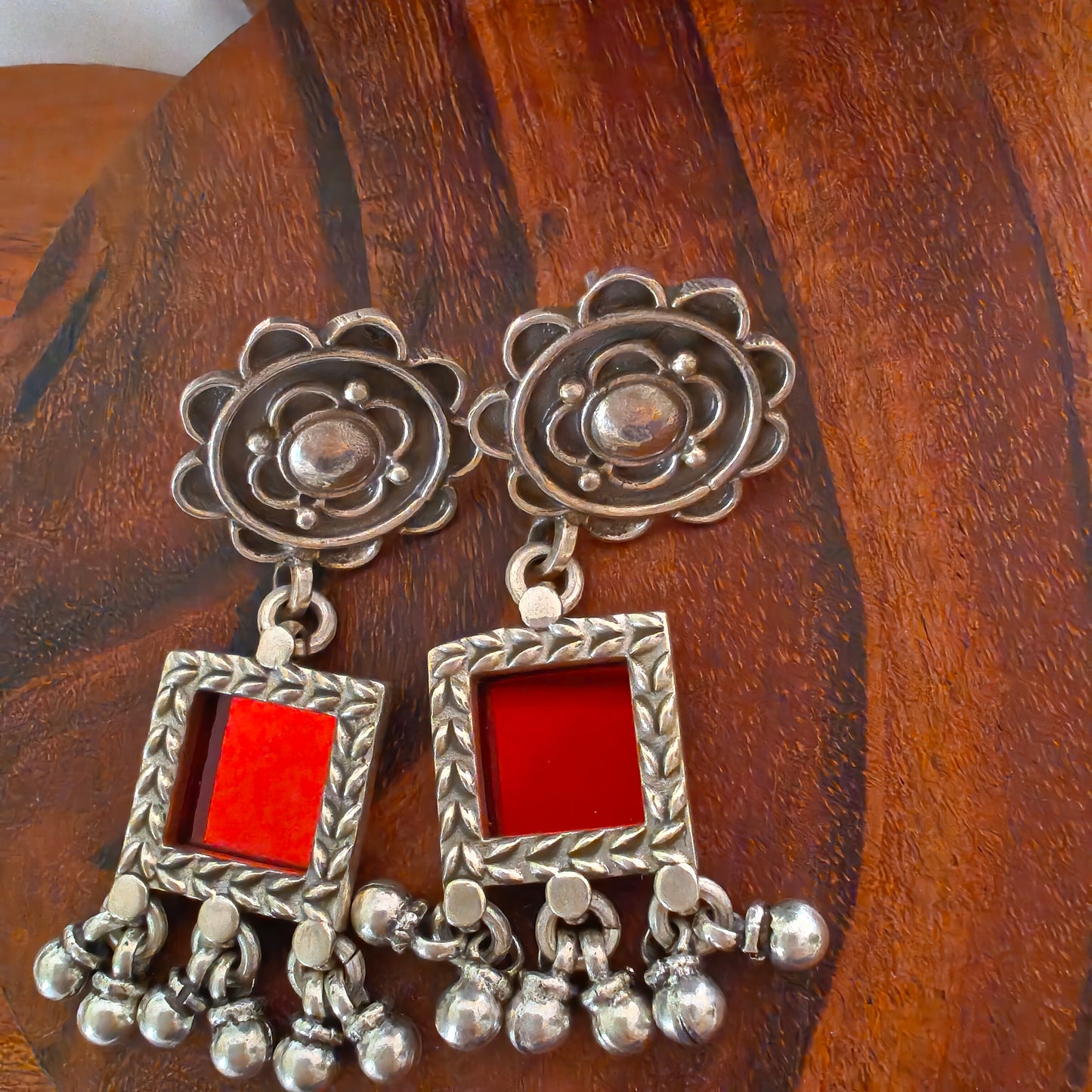 Intricate Silver Floral Stud Bright Red Square Shape Glass Hanging with Silver Ball Danglers