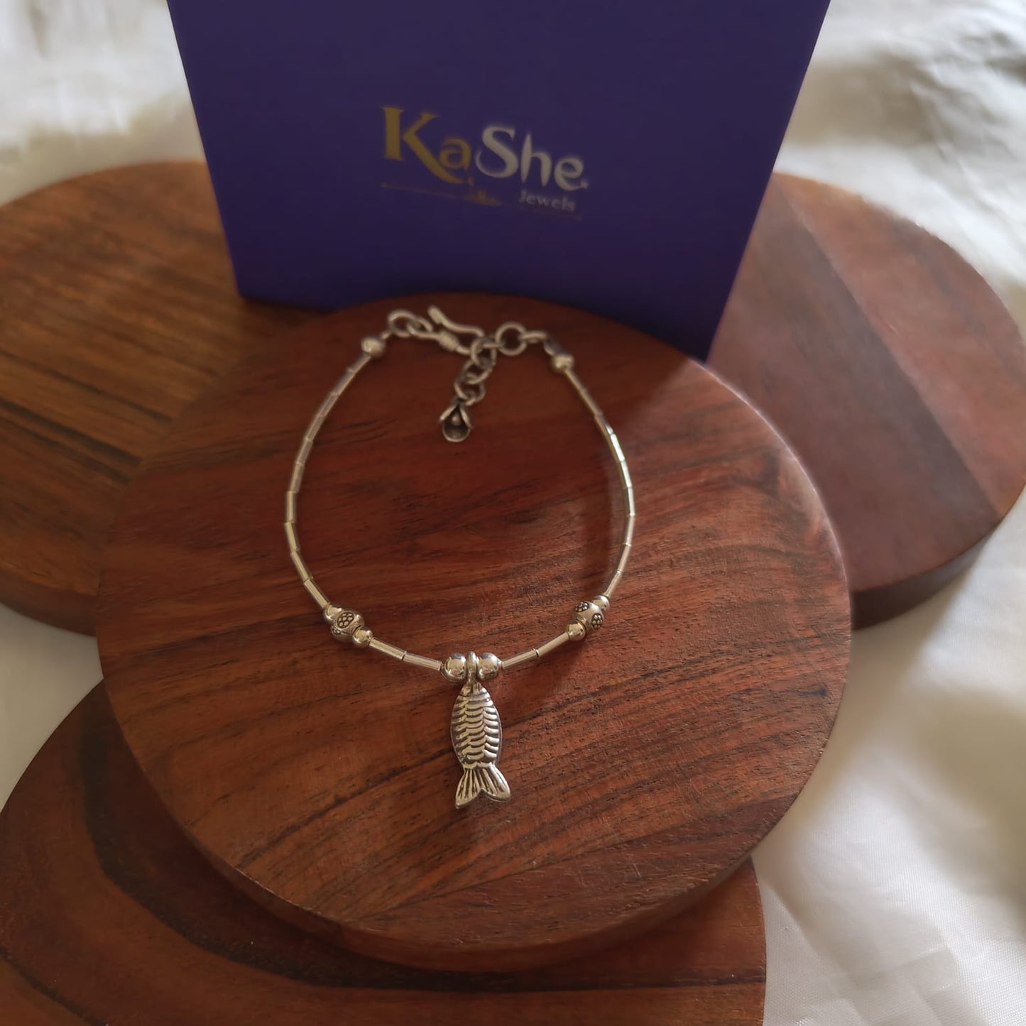Exquisite Statement Loose Bracelet With Fish And Flower Charm✨