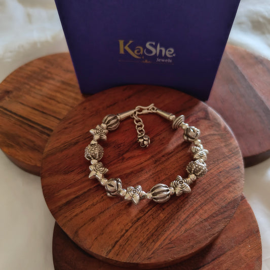 Exquisite Statement Loose Bracelet With Textured Balls Stars Charms