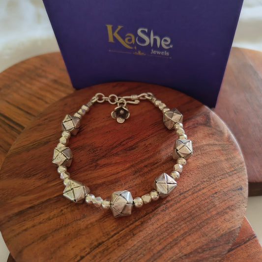 Exquisite Statement Loose Bracelet With Cube Balls Beads And Flower Charm