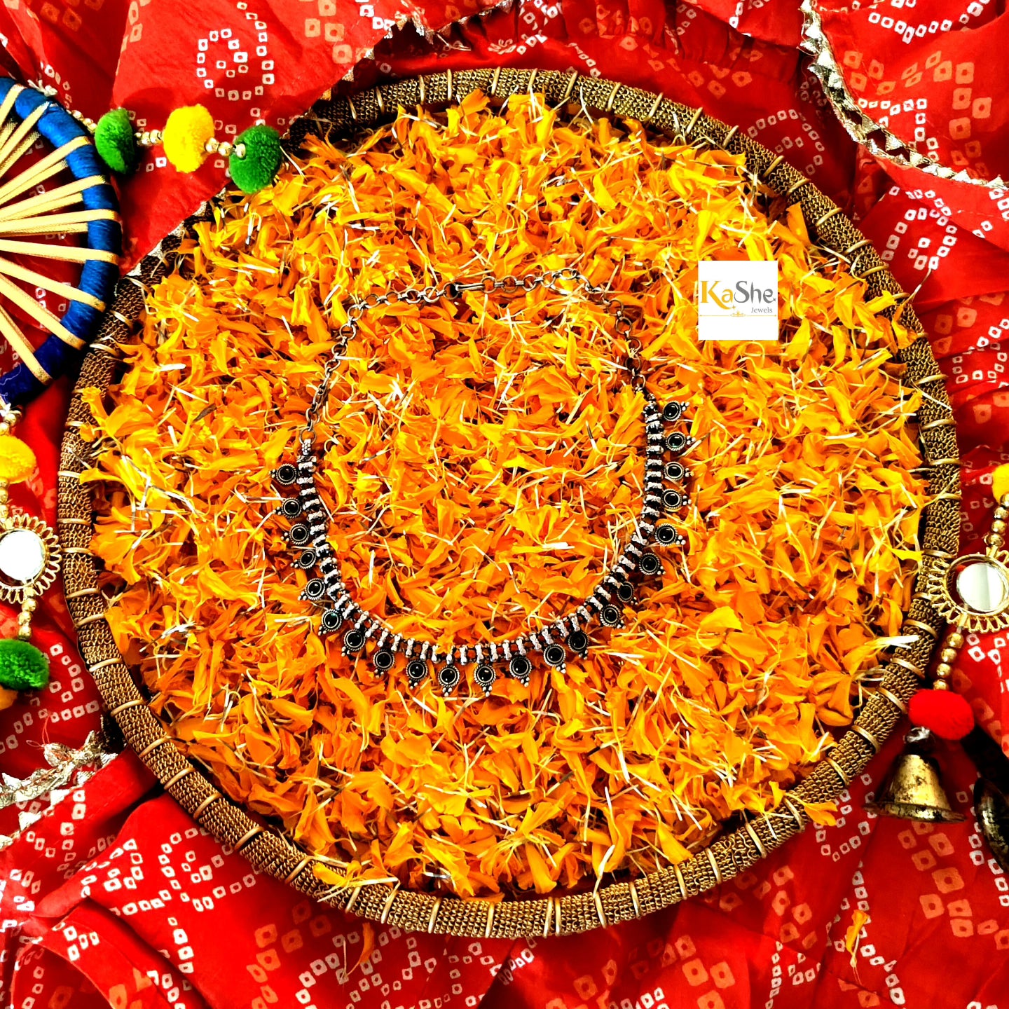 925 Silver Choker Temple Necklace Set With Intricate Design In Green Stone And Matching Stud  Earrings