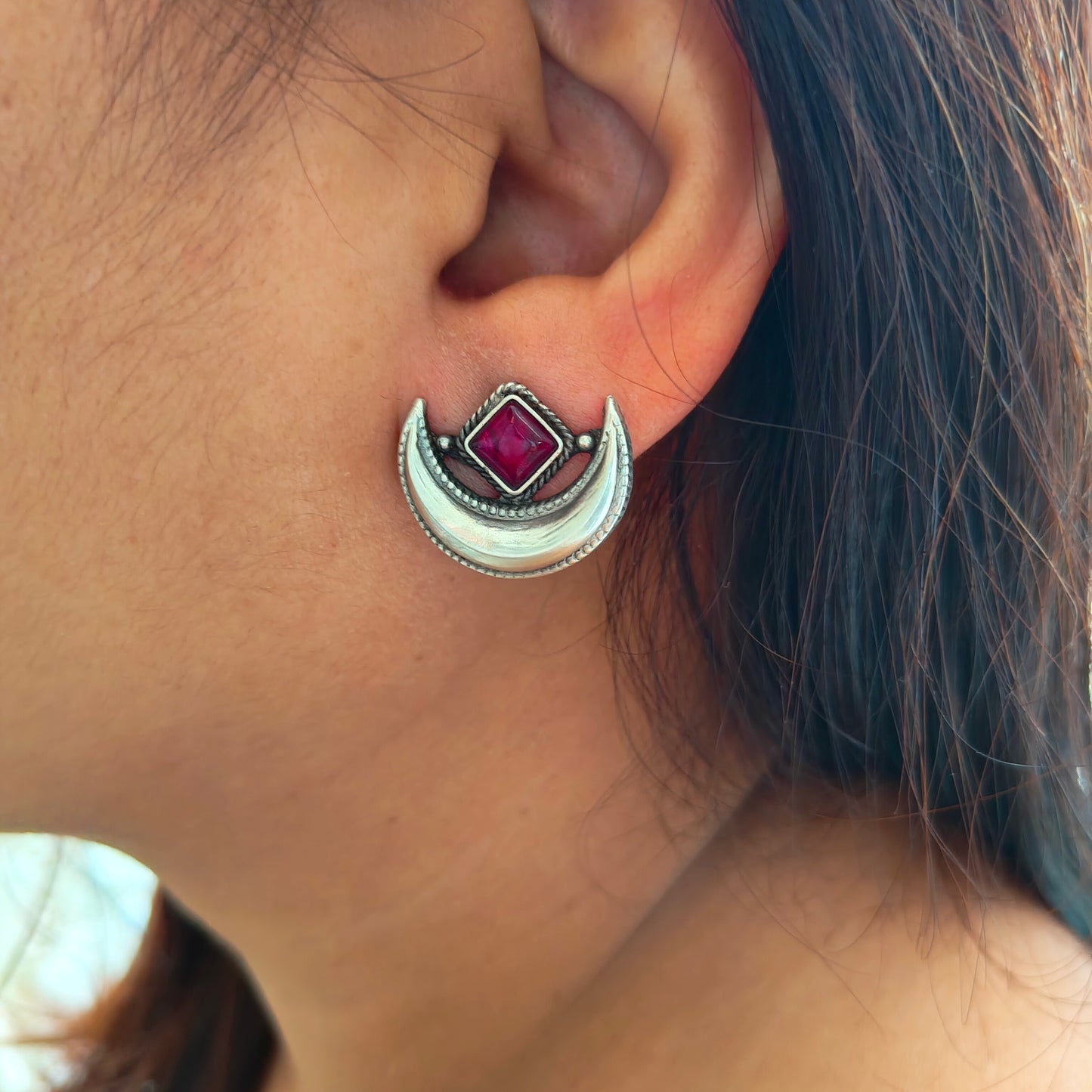 925 Silver Kudi Red Stone Stud One Chand Crescent Moon Temple Earrings With Intricate Carvings