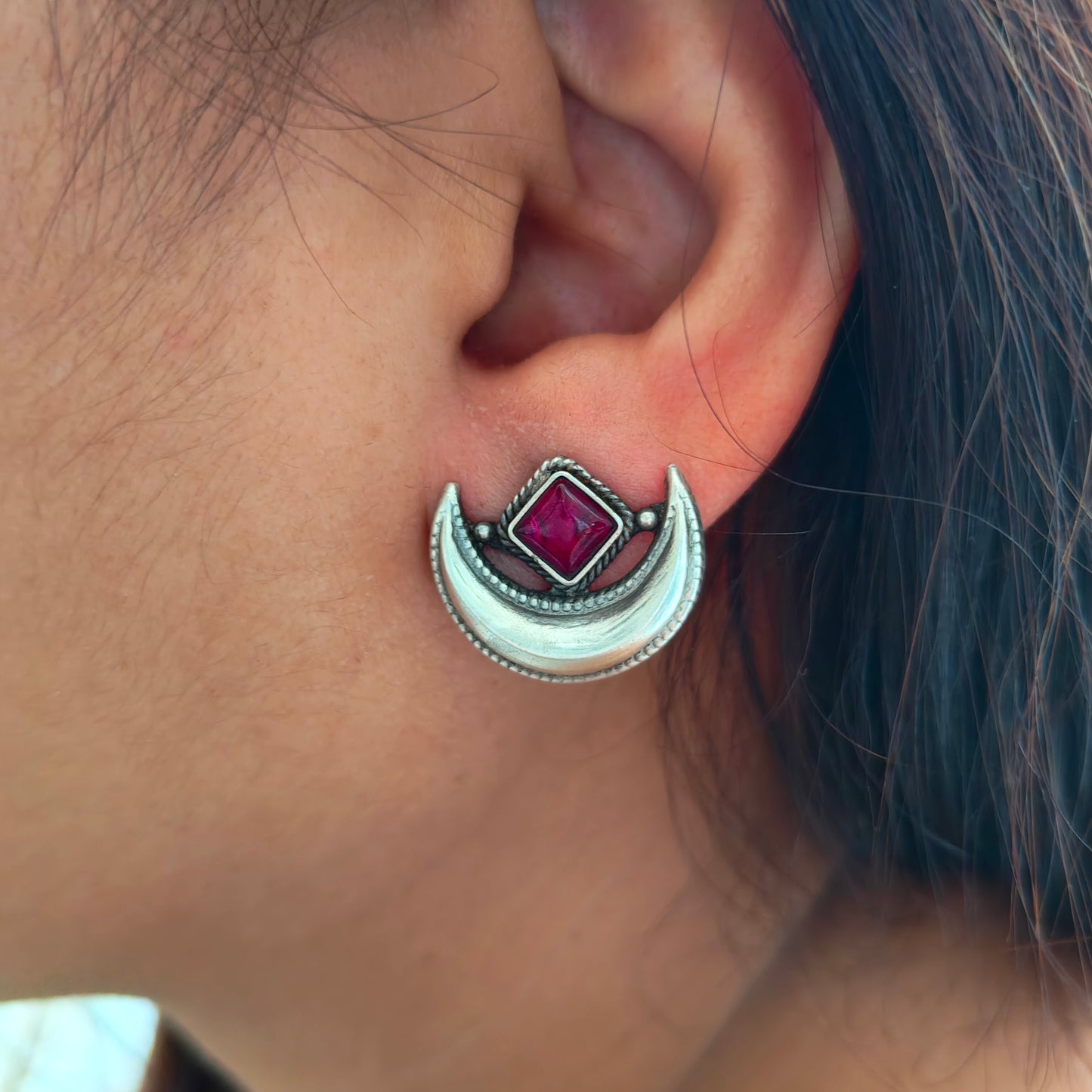 925 Silver Kudi Red Stone Stud One Chand Crescent Moon Temple Earrings With Intricate Carvings