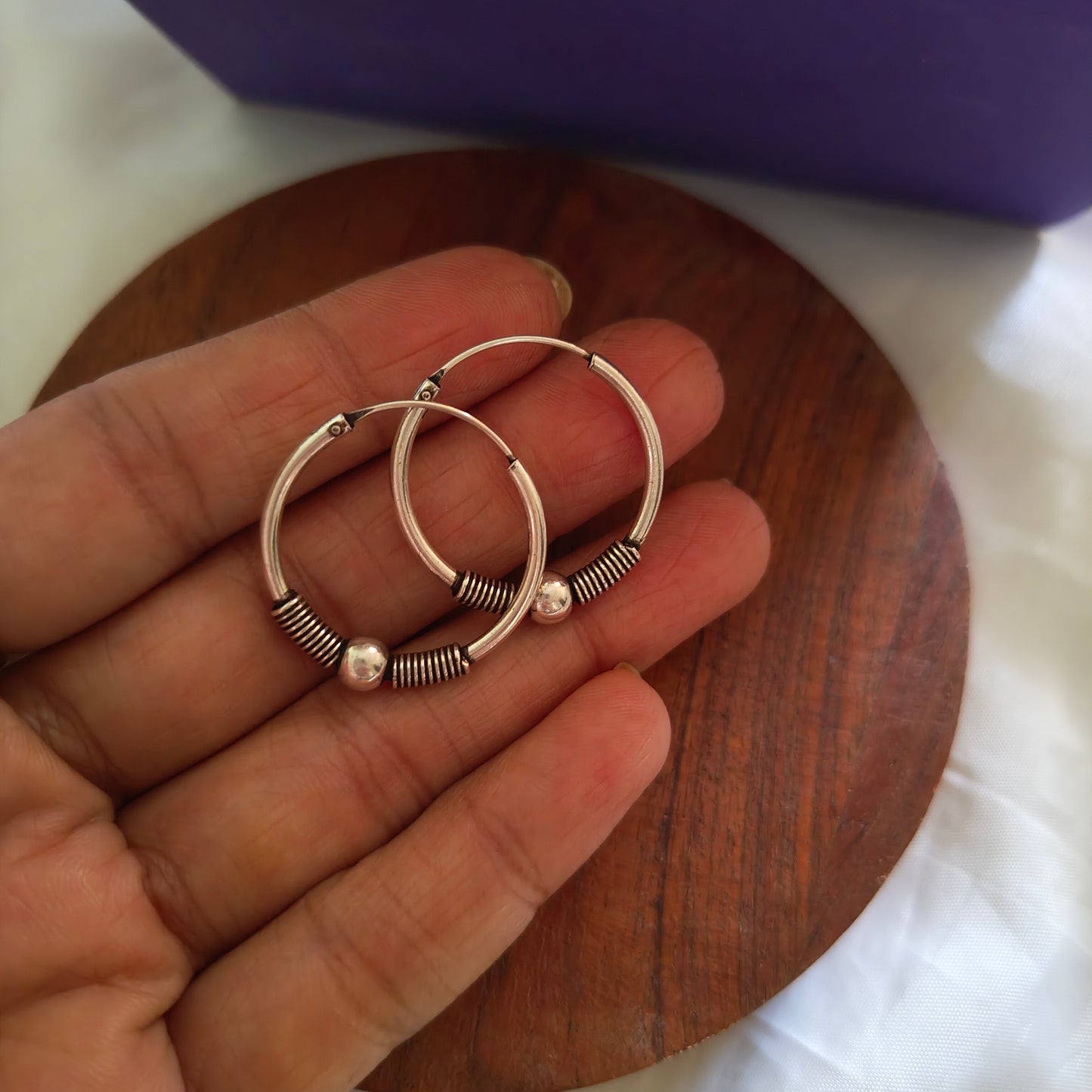 925 Silver Classic Evergreen Textured Baali Hoops With Ball Small Size