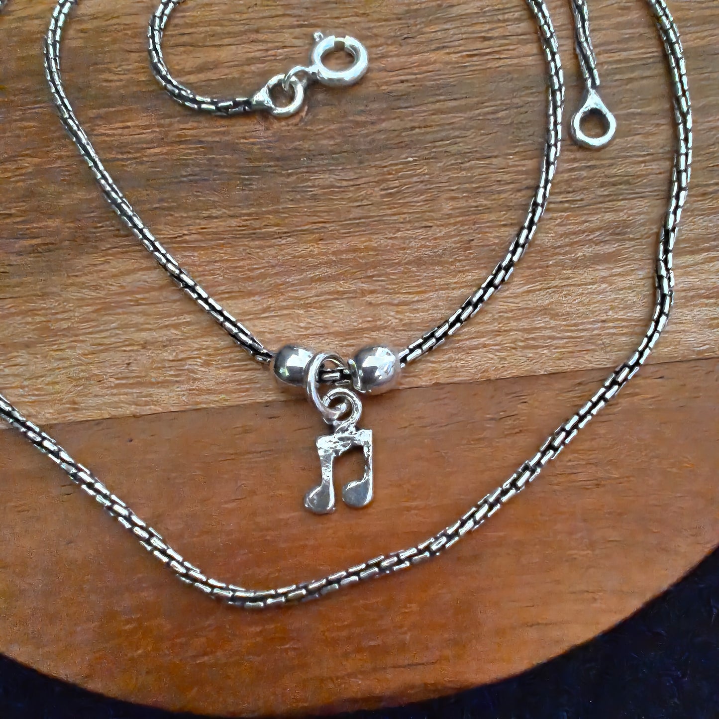 925 Silver Women Textured Anklet With Music Notes ( Pair)
