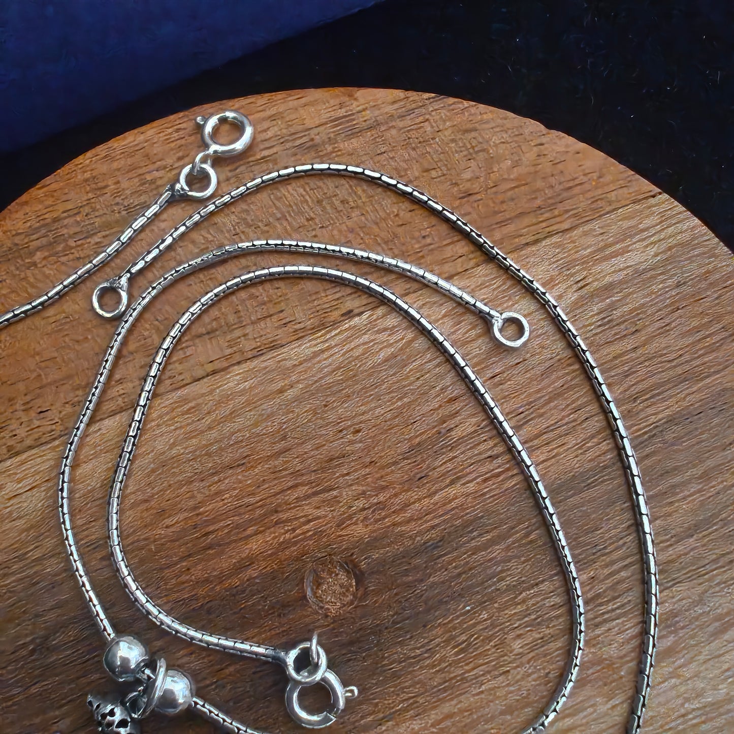 925 Silver Women Anklet With Dlophin ( Pair)