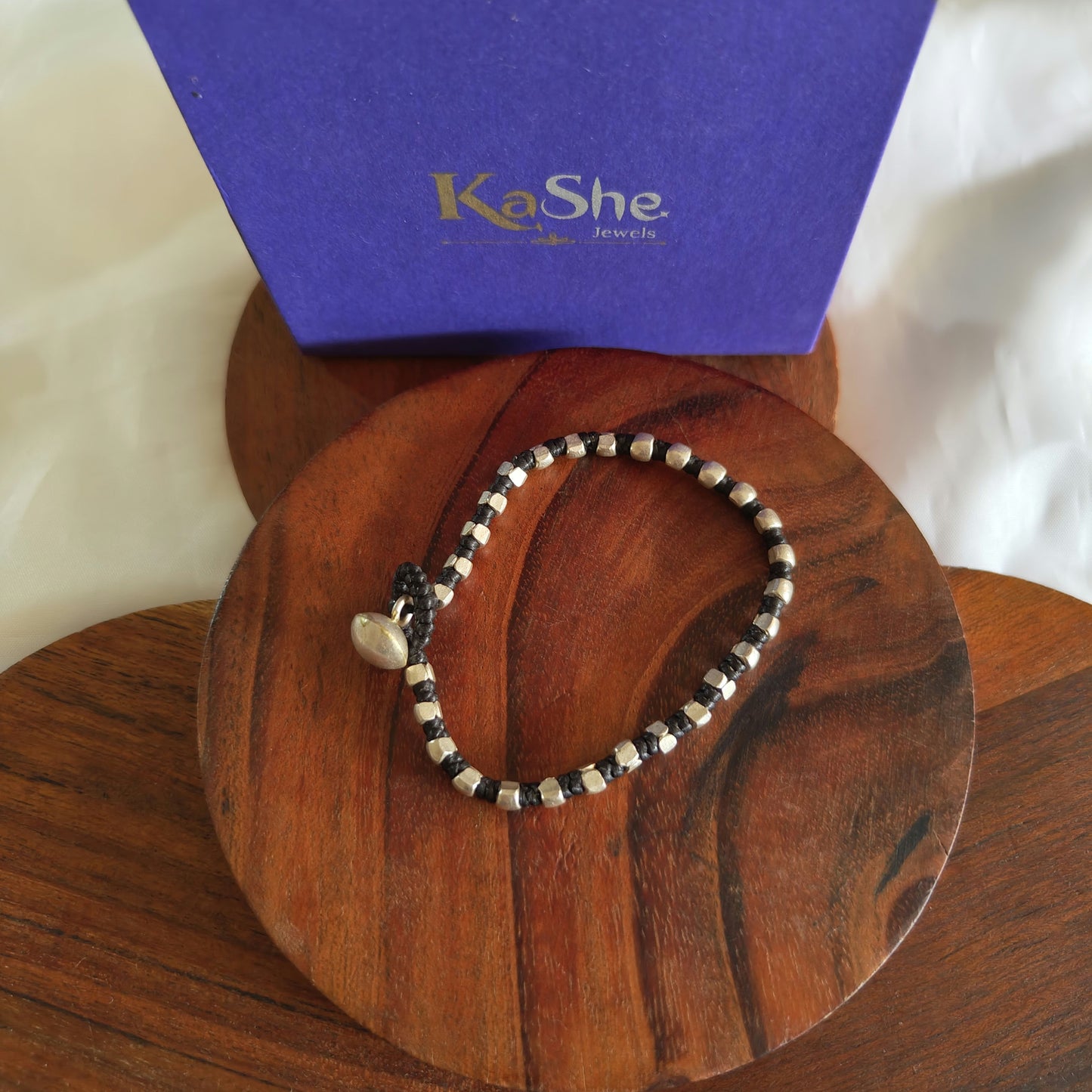 Exquisite Black Dori Loose Bracelet With Silver Beads