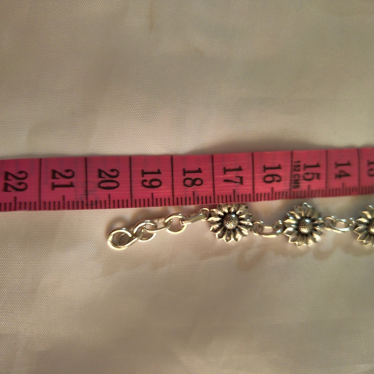 Exquisite 925 Silver Evergreen Sunflower Loose Bracelet