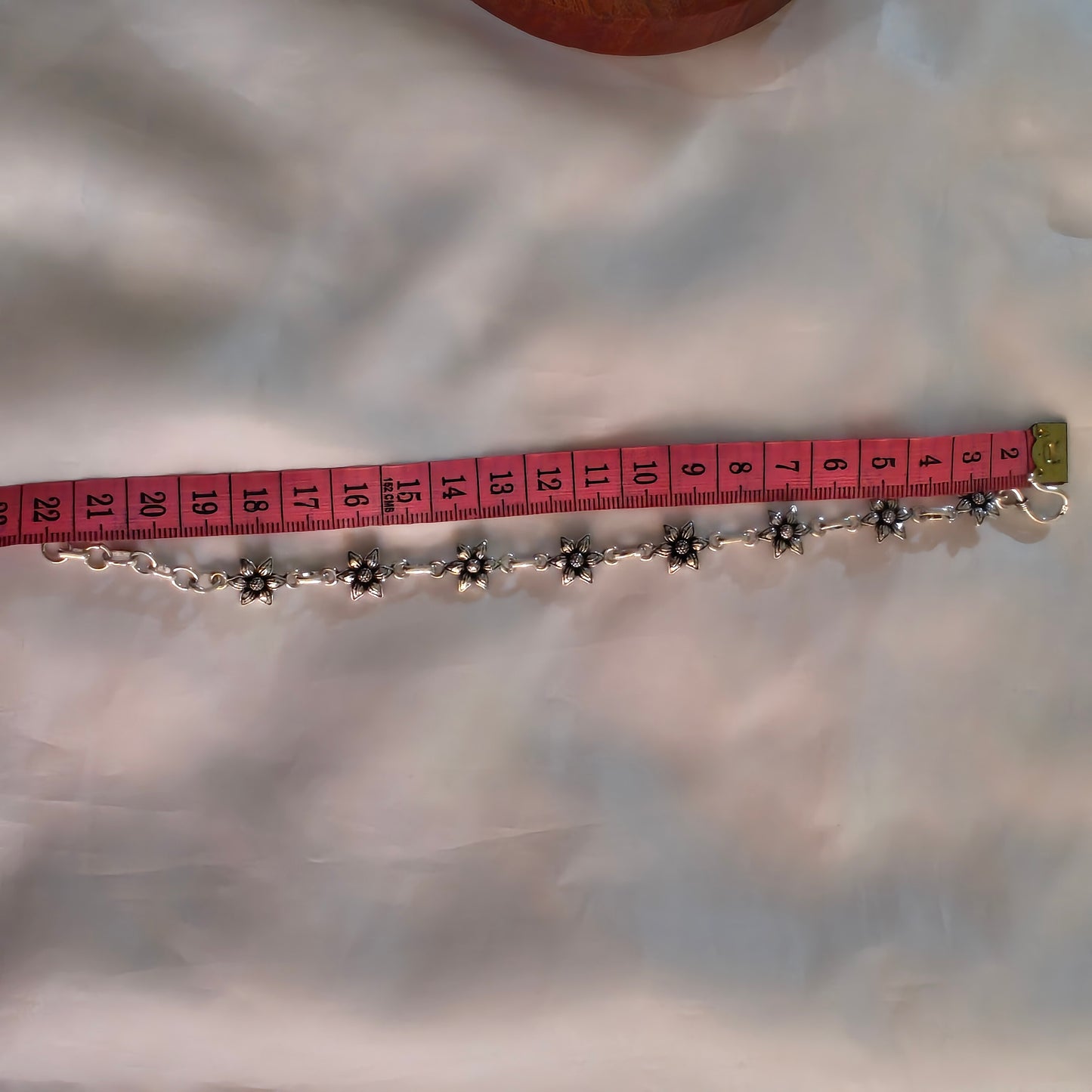 Exquisite 925 Silver Evergreen Flower Loose Bracelet