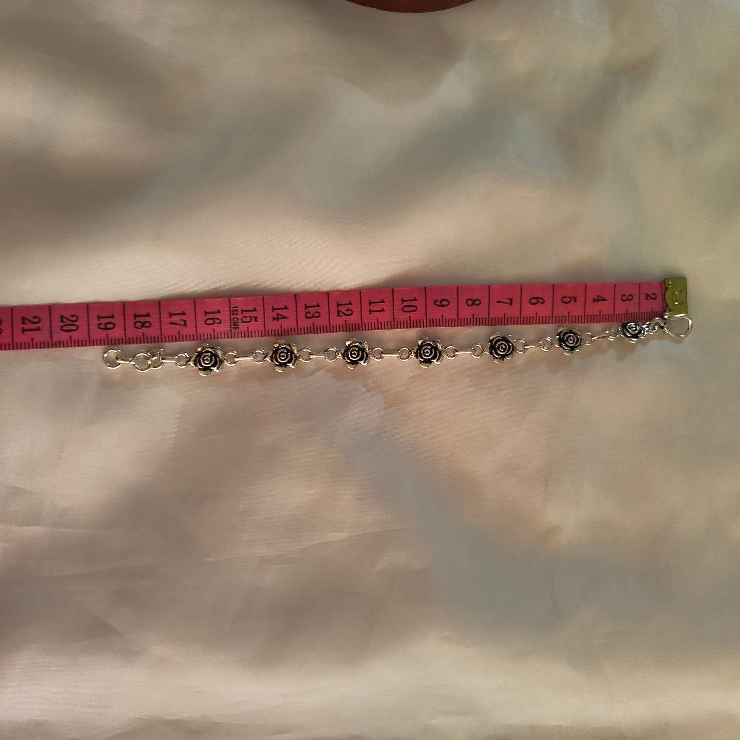 Exquisite 925 Silver Evergreen Rose Loose Bracelet