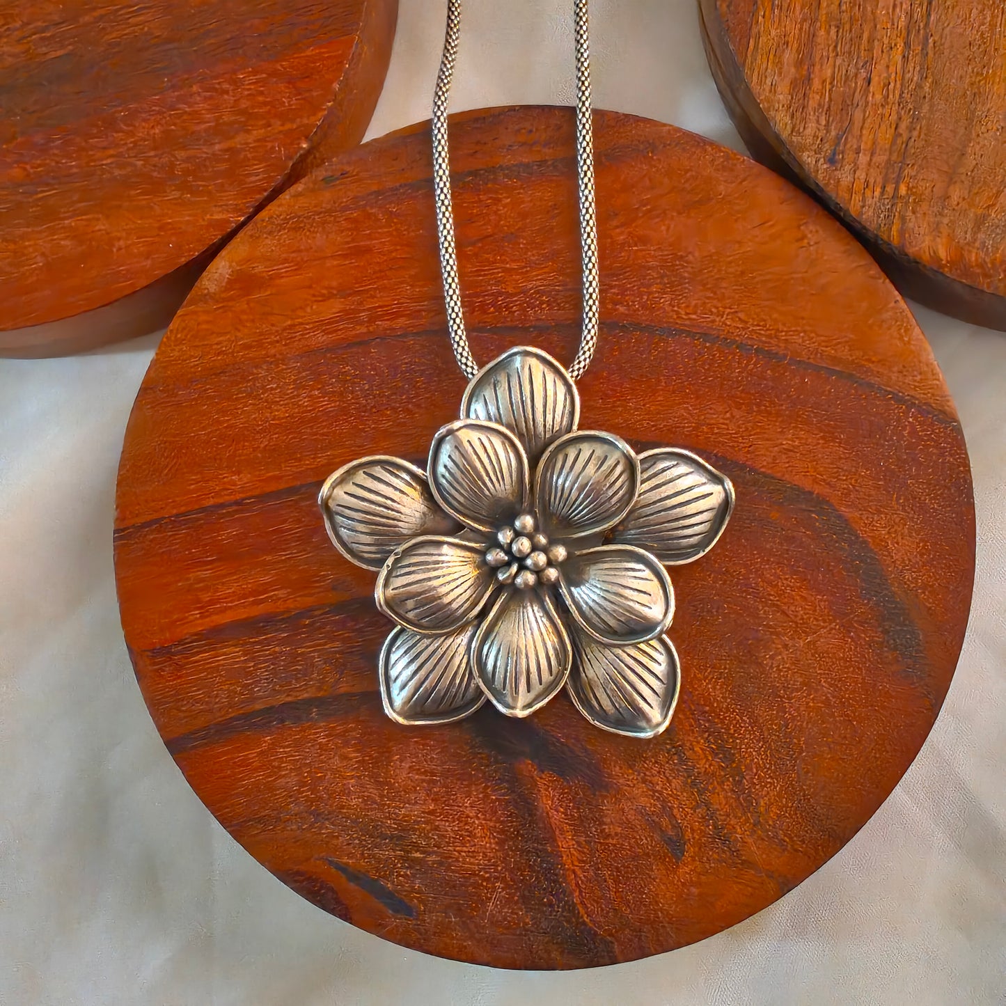 Statement 3D Textured Petal Excuisite Floral Pendant