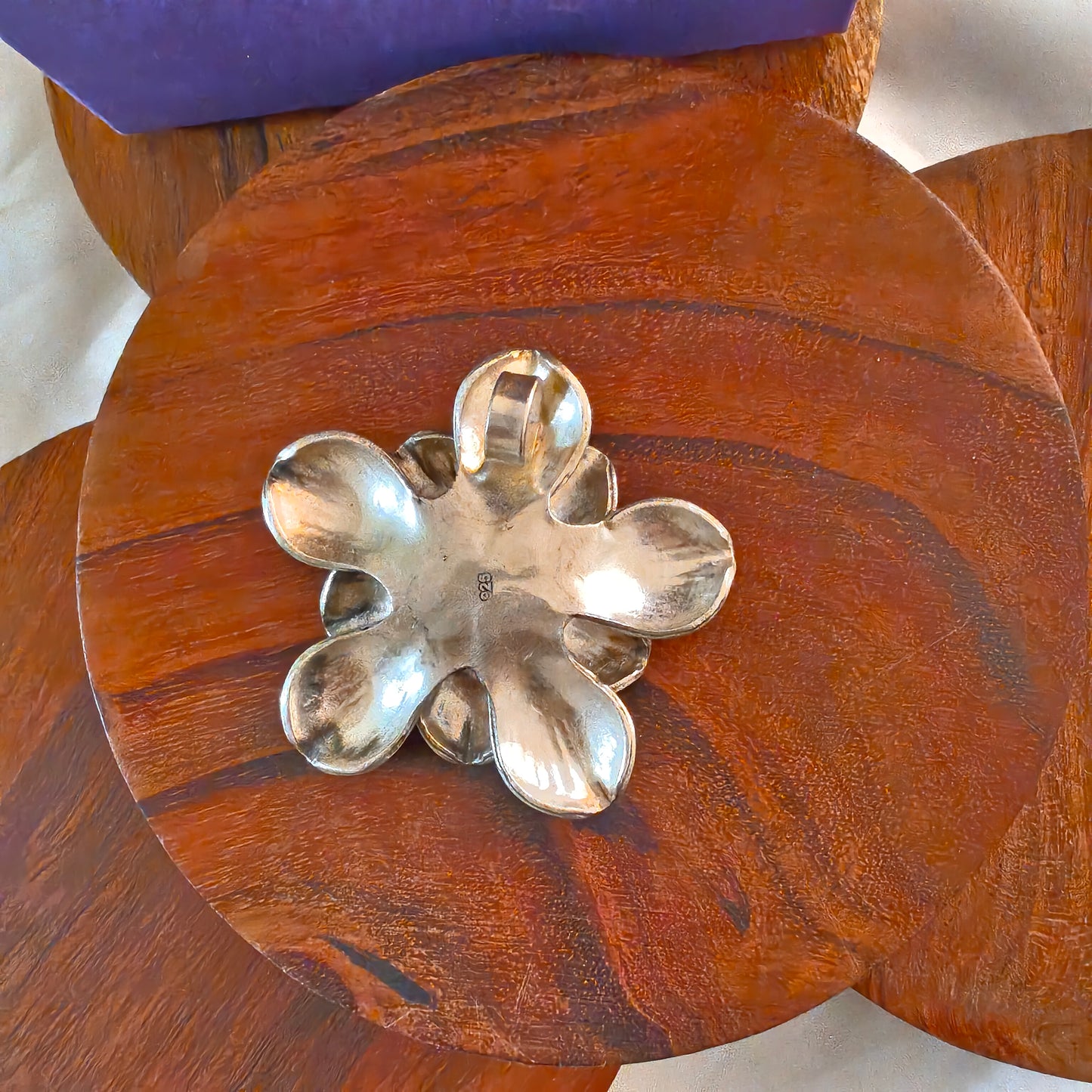 Statement 3D Textured Petal Excuisite Floral Pendant