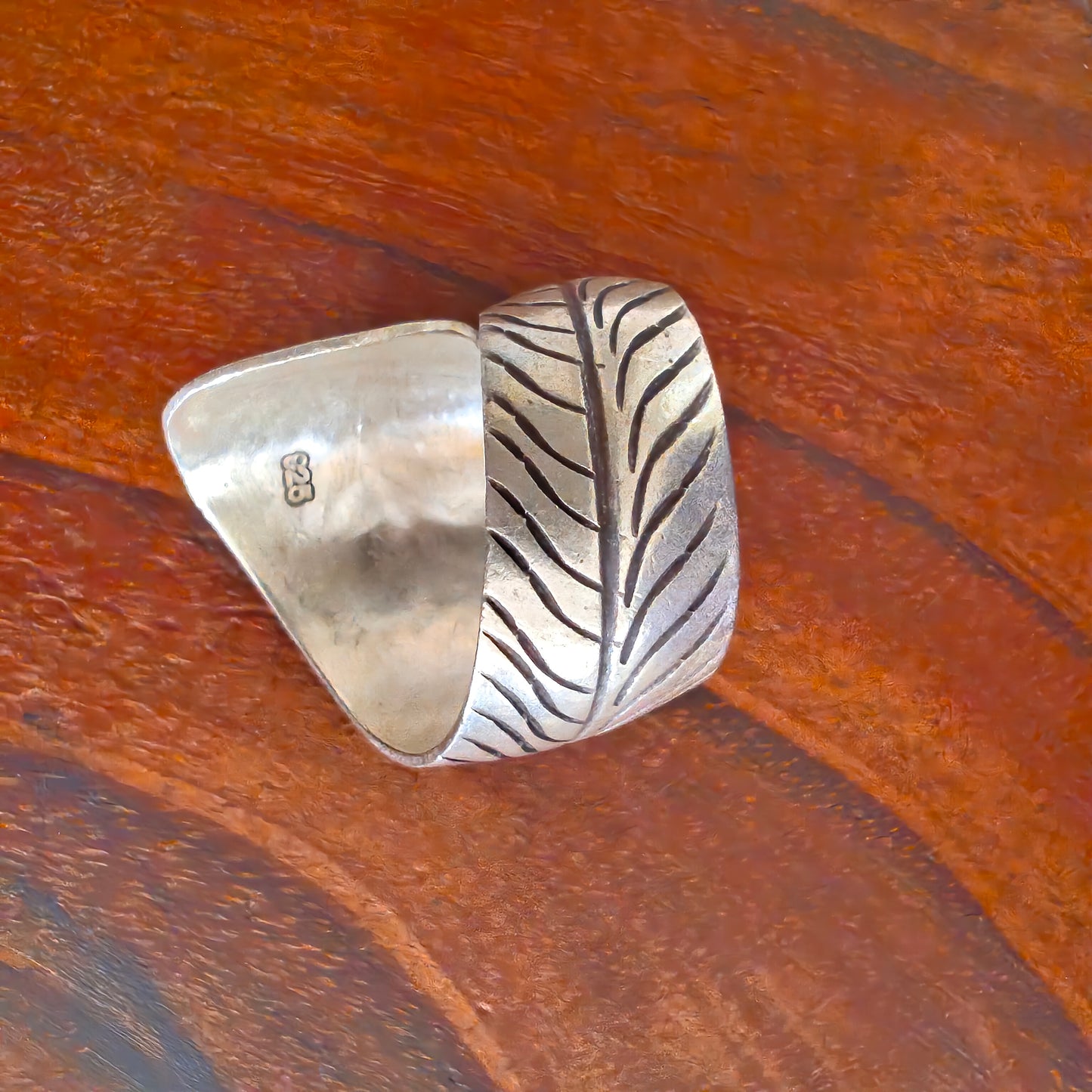 Boho Antique Leaf Sterling Silver Ring With Texture  (ii)