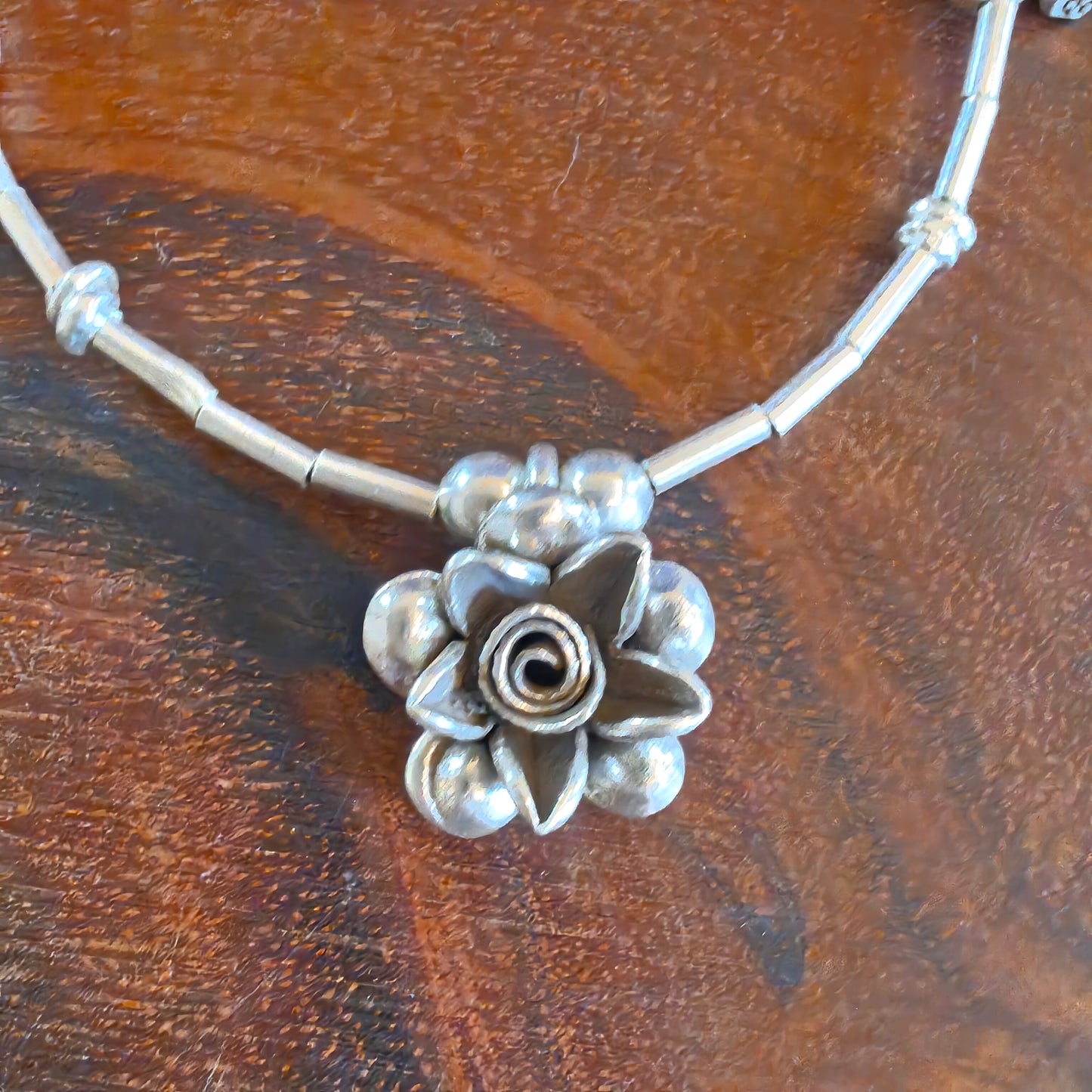 Exquisite 925 Silver Loose Bracelet With Balls And Flower Charms