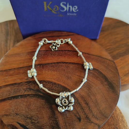 Exquisite 925 Silver Loose Bracelet With Balls And Flower Charms