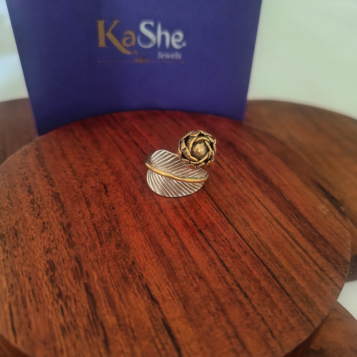 Dual Tone Adjustable Flower With Texture Leaf Ring With Gold Polish