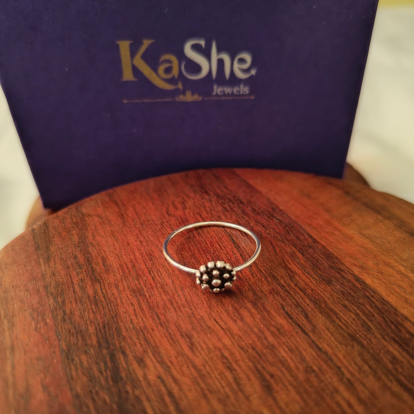 925 Silver Floral Classic Dainty Ring (size 8)