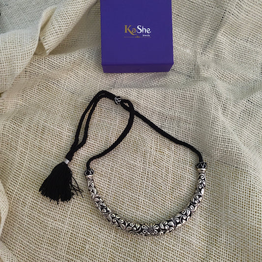Versatile Choker Necklace Hasli with Handcrafted Chitai Intrcate Flower With Black Thread Pipe Dori Long (ii)