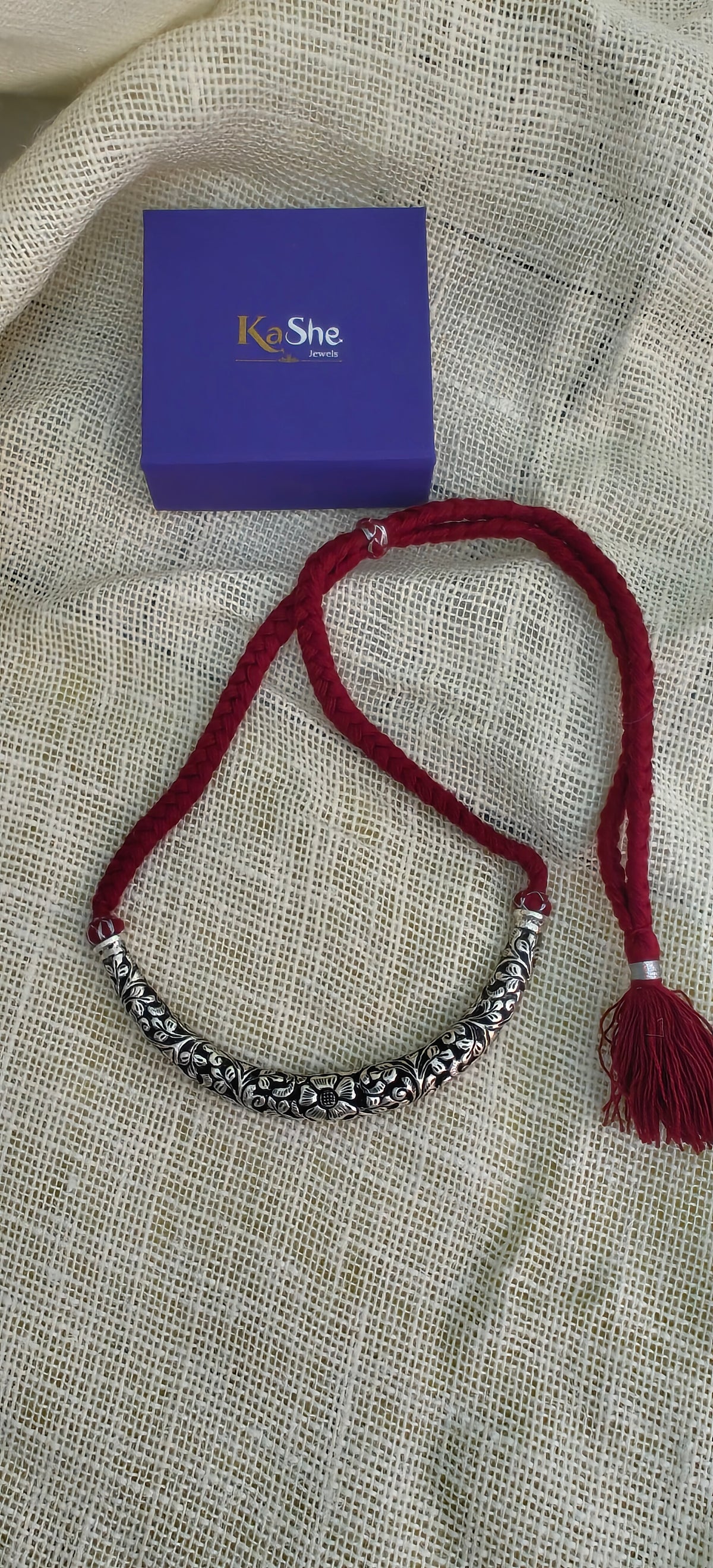 Versatile Choker Necklace Hasli with Handcrafted Chitai Intrcate Flower With Maroon Thread Pipe Dori (i)