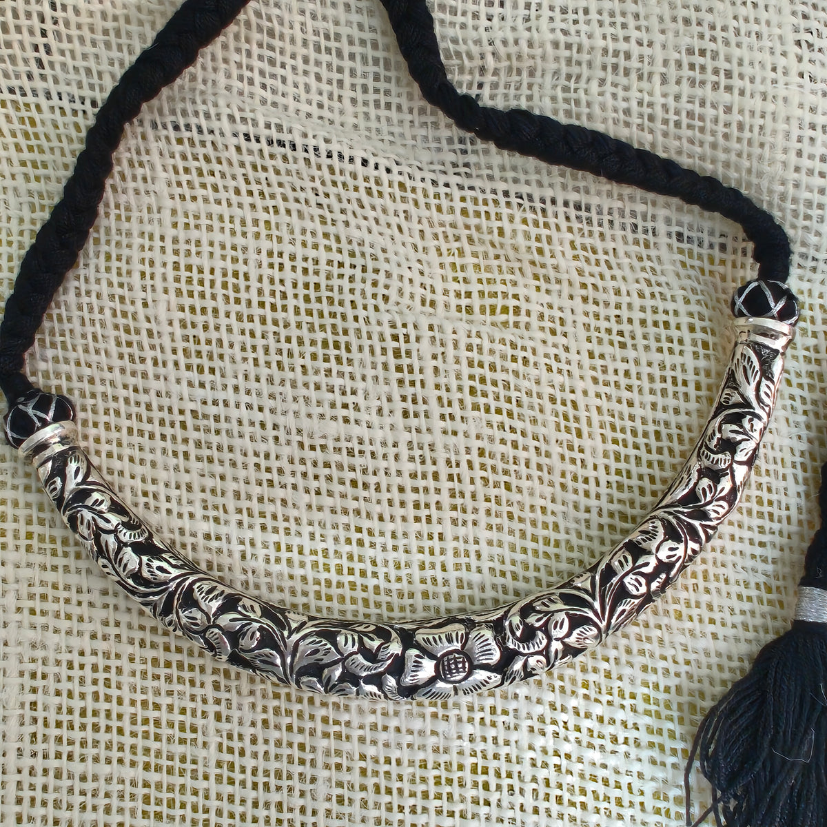 Versatile Choker Necklace Hasli with Handcrafted Chitai Intrcate Flower With Black Thread Pipe Dori (i)