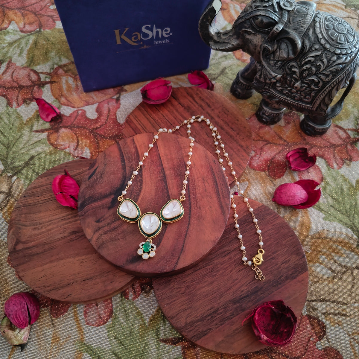 Exclusive Elegant Moisannite Green Flower Fusion Silver Gold Polished Necklace With Intricate Details With Pearl Gold Polished Chain