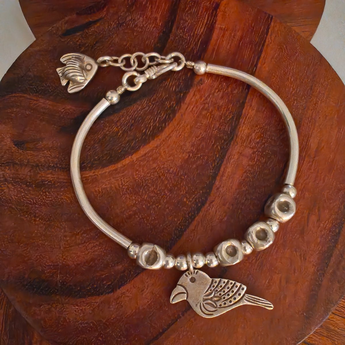Exquisite Loose Bracelet With Bird Charms with Fish Dangler