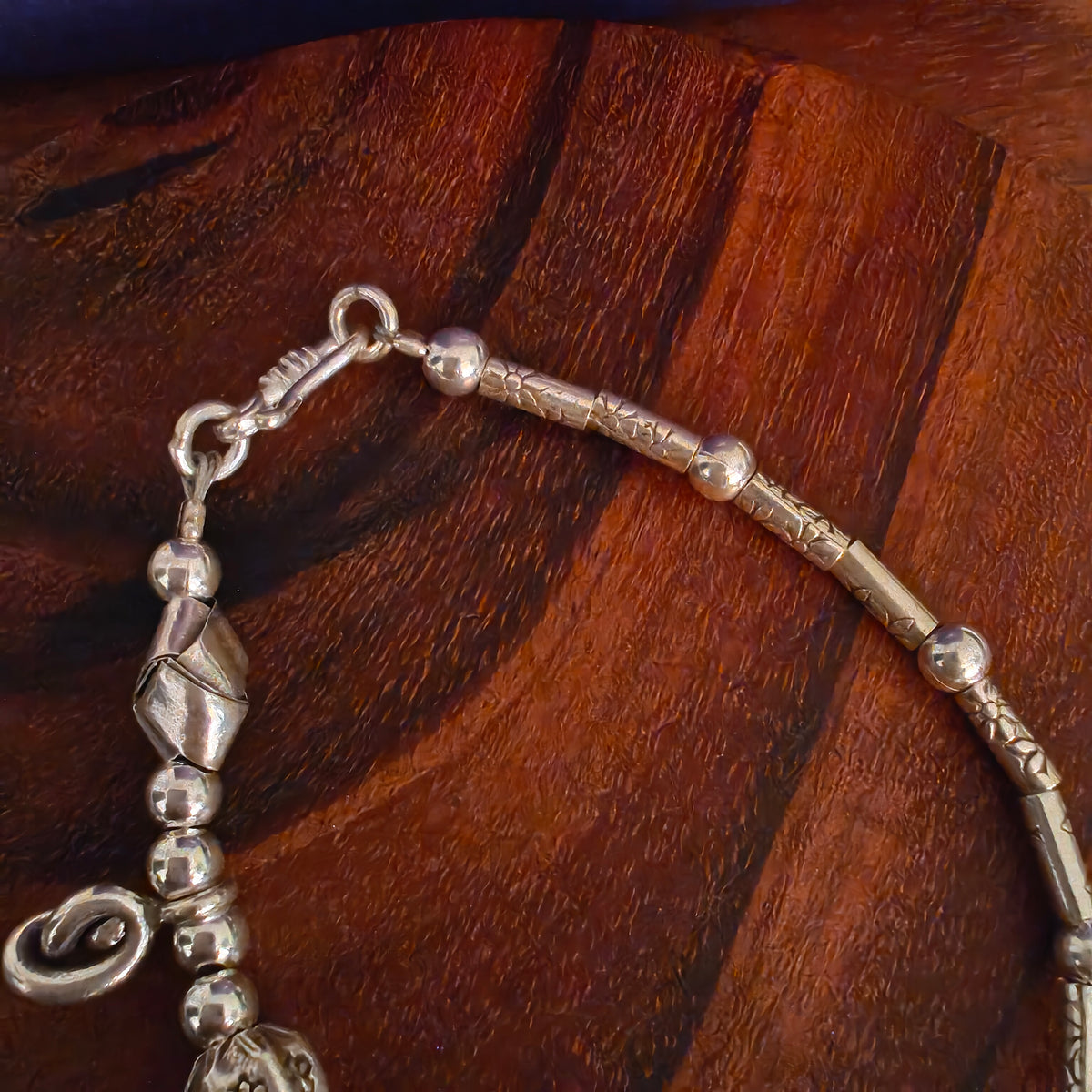 Exquisite 925 Silver Loose Bracelet With Textured Balls Leaves And Flower Charms