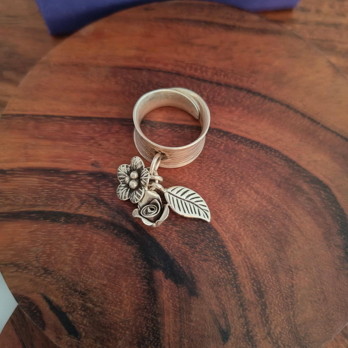 Statement Boho Textured Ring With Charms Flower Rose Textured Leaf