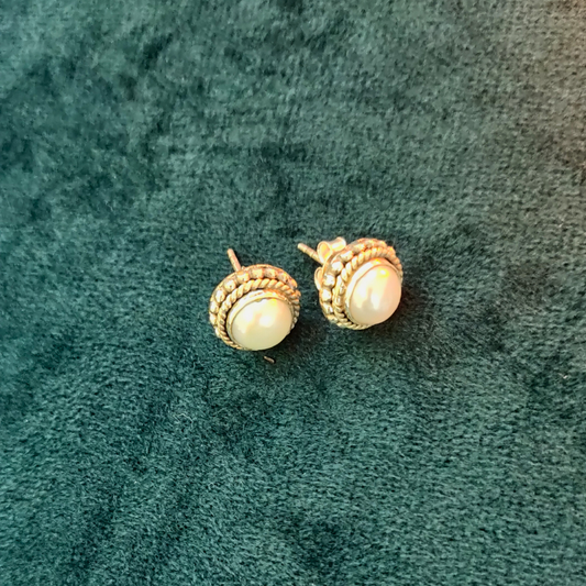 Simplistic Pearl Silver Stud | 925 Silver | Handcrafted