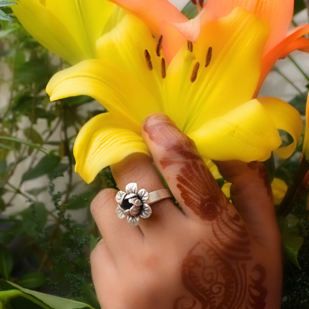 Rose Bud 3D Floral Ring with Texture