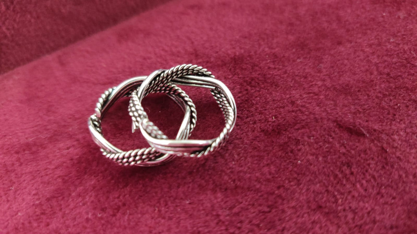 Oxidised Silver Intricate Twisted Wire Bichhiya Toe Ring